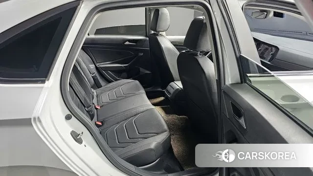 Volkswagen 7th Generation of Jetta 2021 Белый из Кореи, фото 3