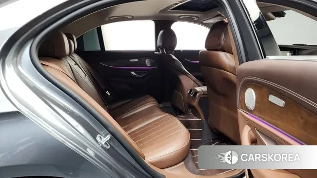 Mercedes-Benz E-Class W213 2019 Серый из Кореи, фото 3