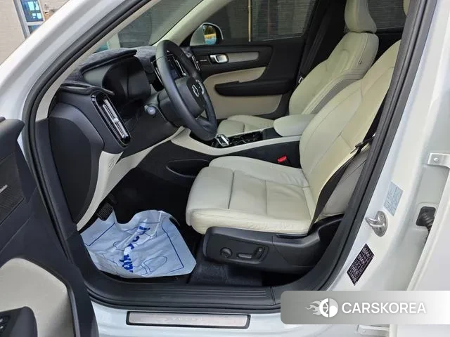 Volvo XC40 id 3497402 из Кореи 3