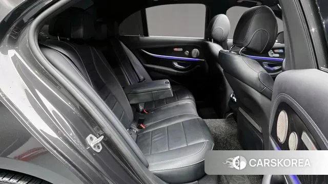 Mercedes-Benz E-Class W213 2022 Серый из Кореи, фото 3