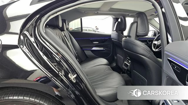 Mercedes-Benz E-Class W214 2024 Черный из Кореи, фото 3
