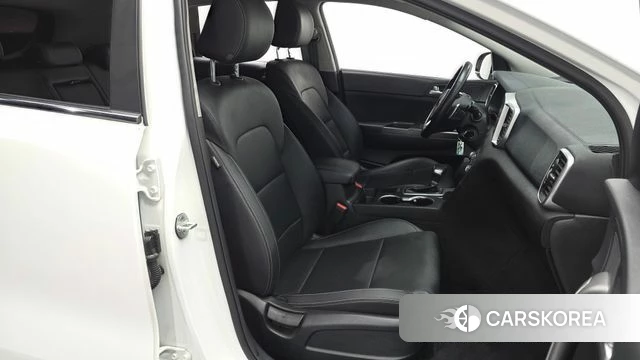 Kia Sportage The Bold 2019 Белый из Кореи, фото 3