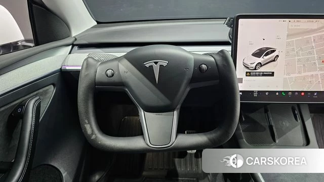 Tesla Model Y 2023 Белый из Кореи, фото 3