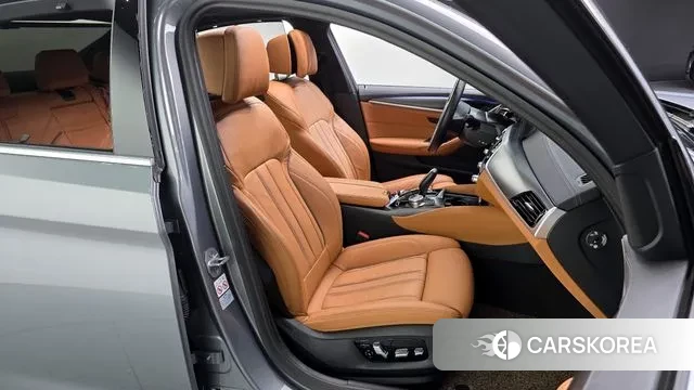 BMW 5 Series (G30) 2023 Серый из Кореи, фото 3