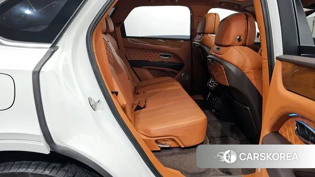 Bentley Bentayga 2022 Белый из Кореи, фото 3