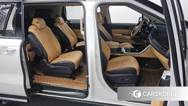 Kia Carnival 4th generation 2023 Белый из Кореи, фото 3