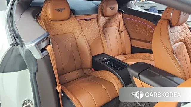 Bentley Continental GT 3rd Generation 2022 Белый из Кореи, фото 3