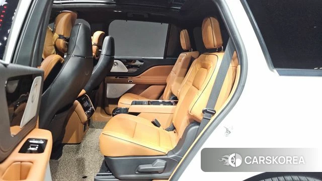 Lincoln Aviator 2nd generation 2022 Белый из Кореи, фото 3