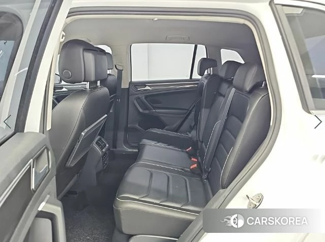 Volkswagen Tiguan second Generation 2018 Белый из Кореи, фото 3