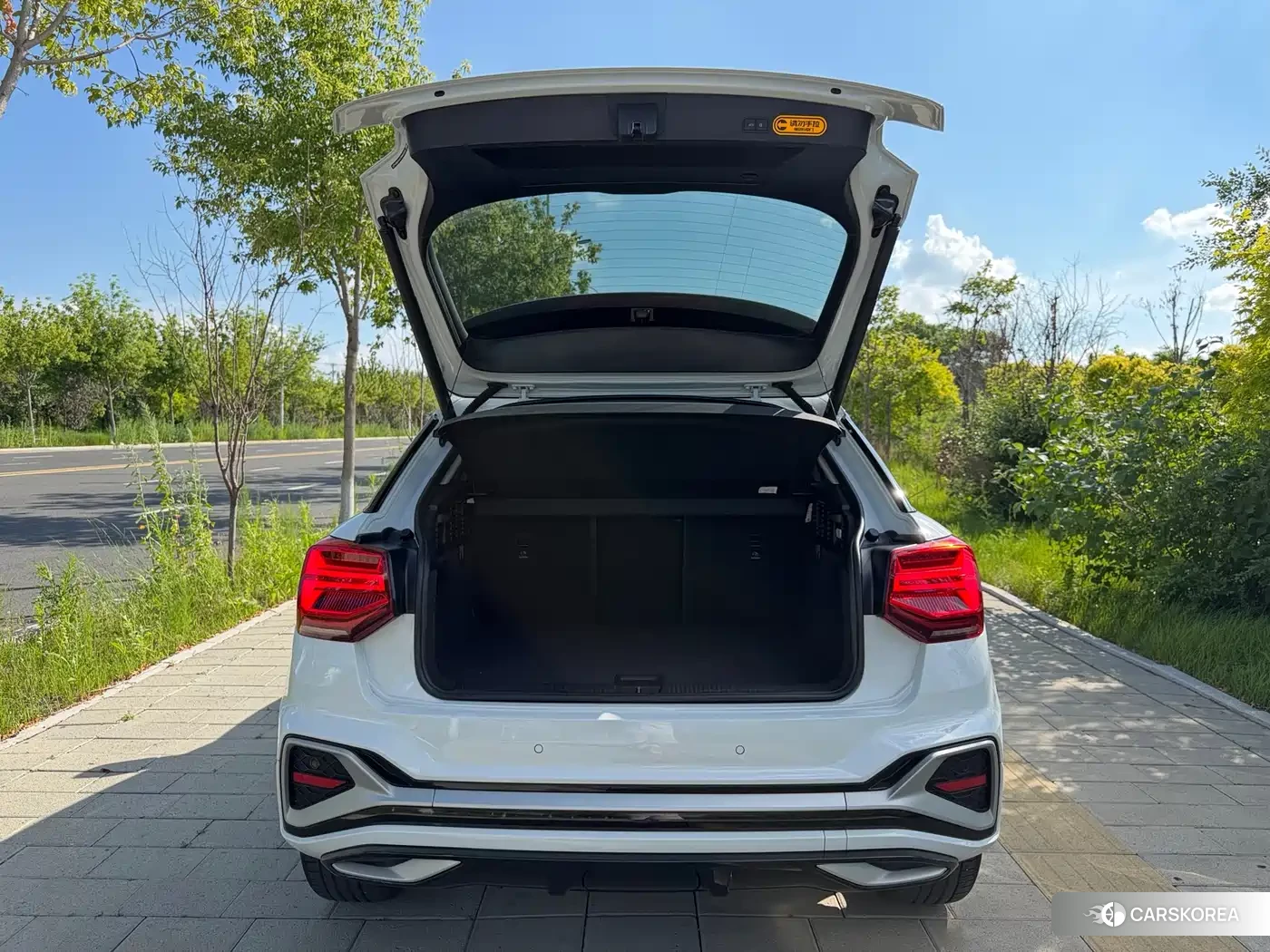 Audi Q2L 2023 Белый из Китая, фото 3