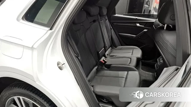 Audi Q5 (FY) 2023 Белый из Кореи, фото 3