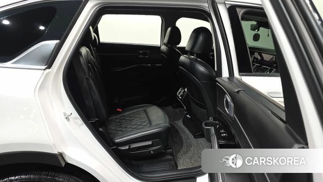 Kia Sorento 4th Generation 2023 Белый из Кореи, фото 3