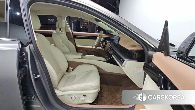 Hyundai Grandeur Hybrid (GN7) 2024 Серебристо-серый из Кореи, фото 3