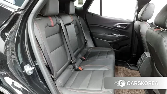 Chevrolet (GM Daewoo) Trax Crossover 2023 Черный из Кореи, фото 3