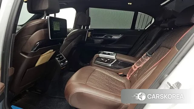 BMW 7 Series (G11) 2019 Белый из Кореи, фото 3