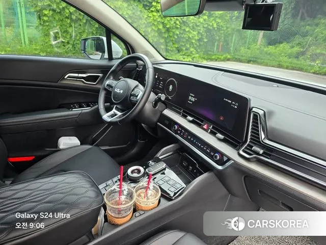 Kia Sportage 5th Generation Hybrid 2023 Белый из Кореи, фото 3