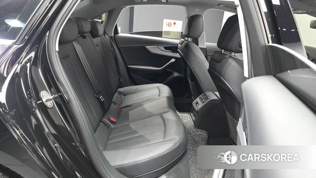 Audi A4 (B9) 2023 Черный из Кореи, фото 3