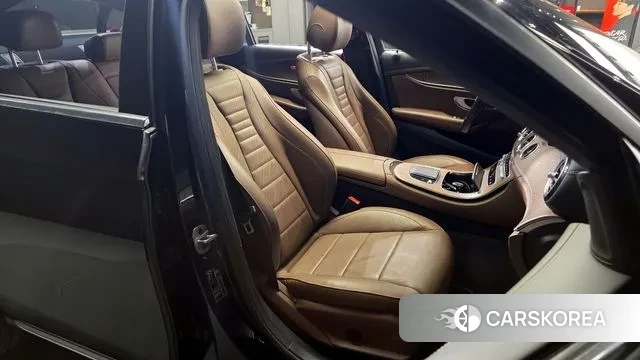 Mercedes-Benz E-Class W213 2022 Черный из Кореи, фото 3