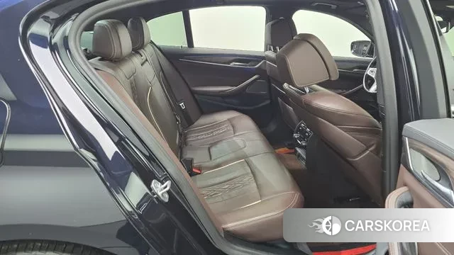 BMW 5 Series (G30) 2021 Черный из Кореи, фото 3