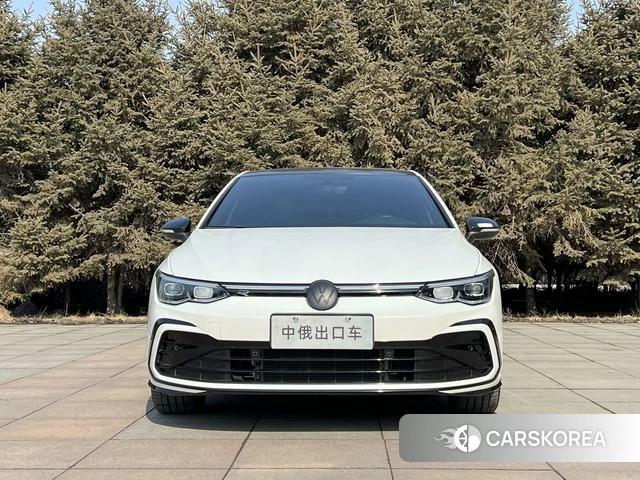 Volkswagen Golf 2022 Белый из Китая, фото 3