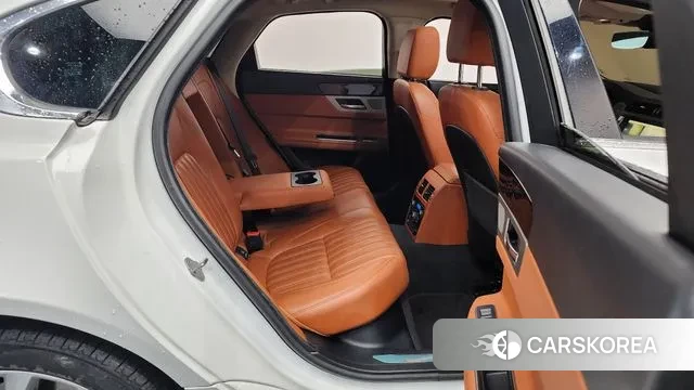 Jaguar XF (X260) 2019 Белый из Кореи, фото 3