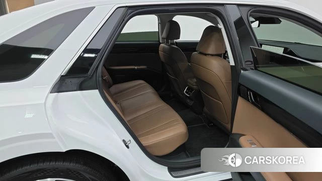 Hyundai Grandeur Hybrid (GN7) 2023 Белый из Кореи, фото 3