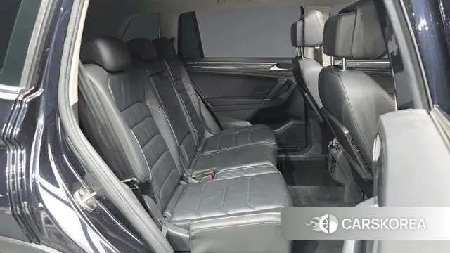 Volkswagen Tiguan Allspace 2018 Черный из Кореи, фото 3