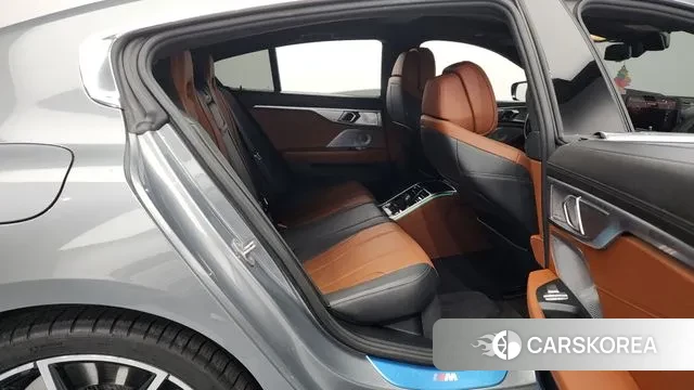 BMW 8 Series (G15) 2022 Серый из Кореи, фото 3