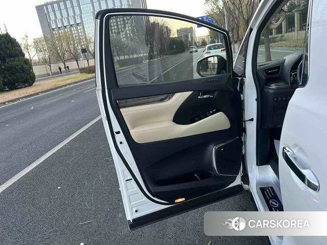 Toyota Wilfa 2021 Белый из Китая, фото 3