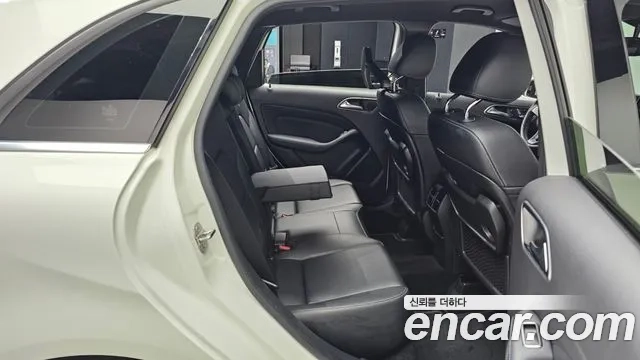 Mercedes-Benz B-Class W246 2018 Белый из Кореи, фото 3