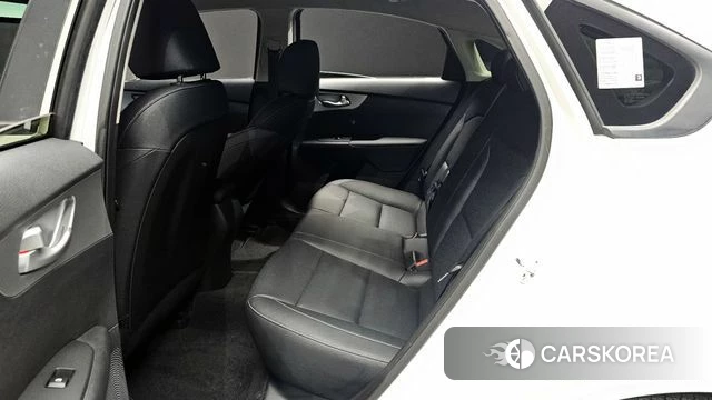 Kia The New K3 2nd generation 2022 Белый из Кореи, фото 3