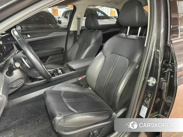 Kia K5 3rd generation 2023 Серый из Кореи, фото 3