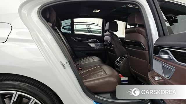BMW 7 Series (G11) 2019 Белый из Кореи, фото 3
