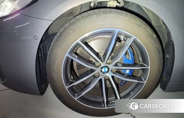 BMW 5 Series (G30) 2020 Серый из Кореи, фото 3