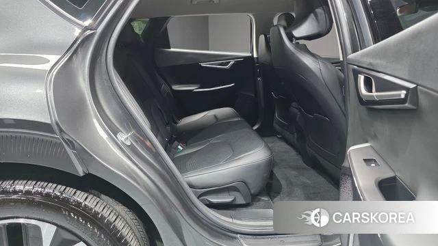 Kia EV6 2023 Серый из Кореи, фото 3