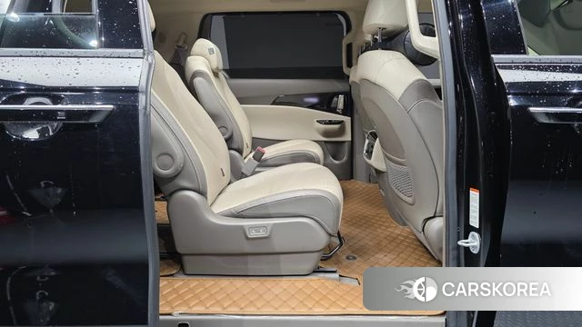 Kia Carnival 4th generation 2022 Черный из Кореи, фото 3