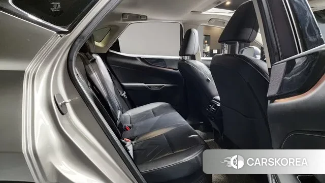 Lexus NX350h Second generation 2024 Серый из Кореи, фото 3