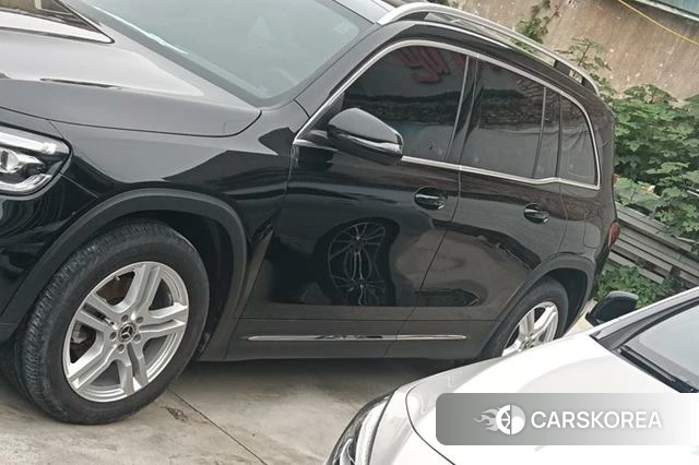 Mercedes-Benz GLB 2023 Черный из Китая, фото 3