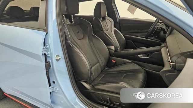 Hyundai Avante (CN7) 2023 Небесно-голубой из Кореи, фото 3
