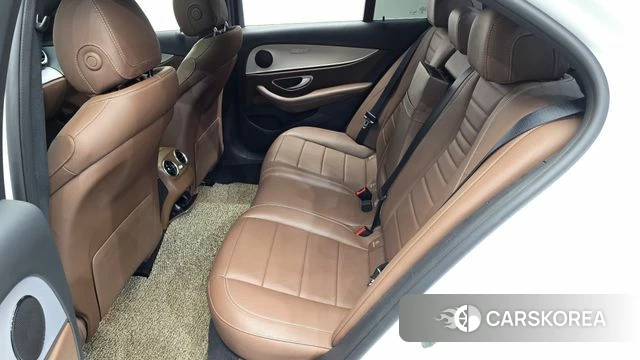 Mercedes-Benz E-Class W213 2020 Белый из Кореи, фото 3