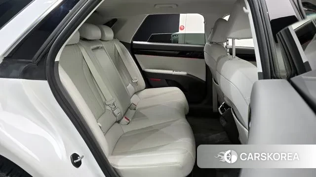 Hyundai Grandeur Hybrid (GN7) 2023 Белый из Кореи, фото 3