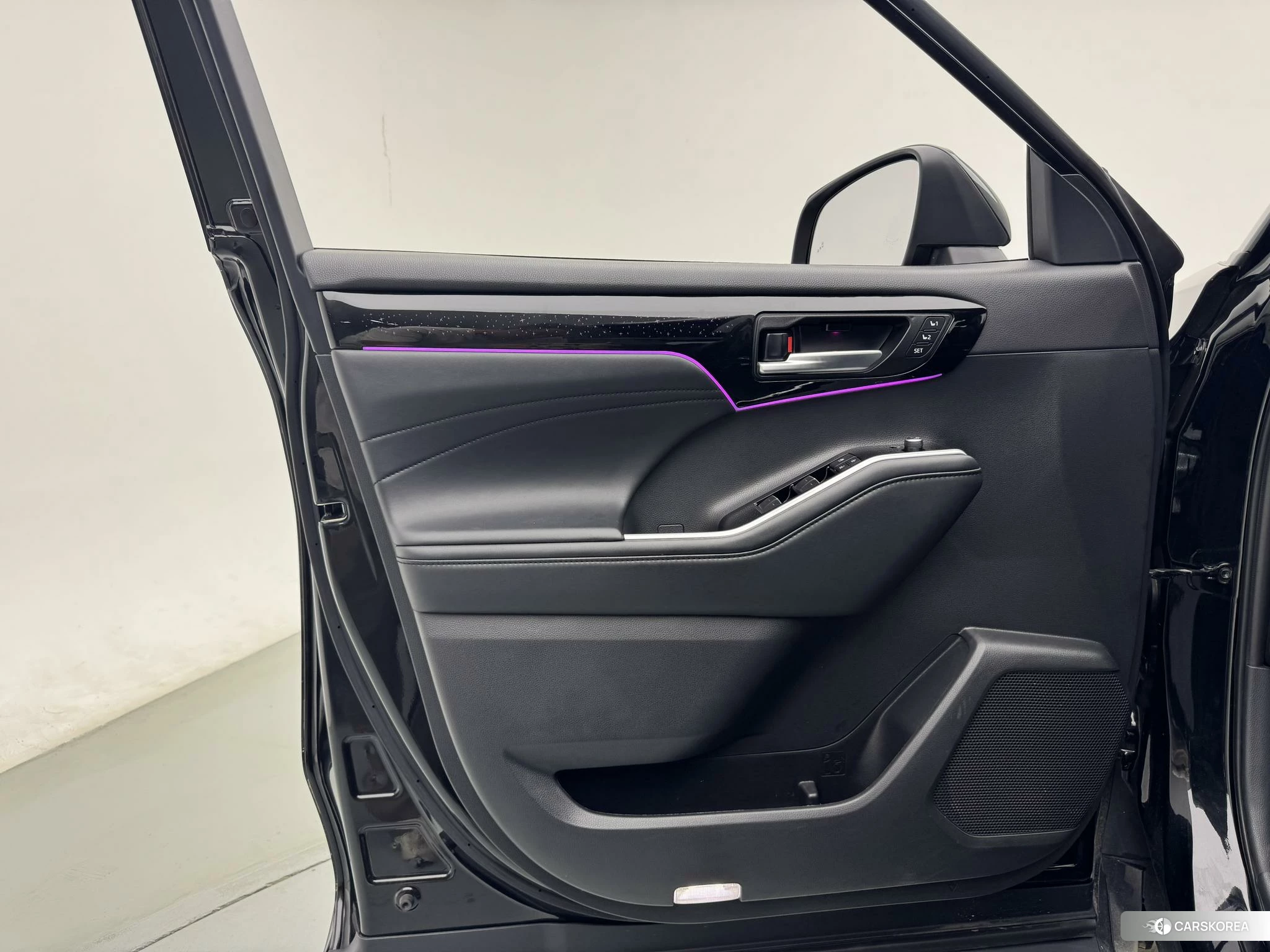 Toyota Highlander 2024 Черный из Китая, фото 3
