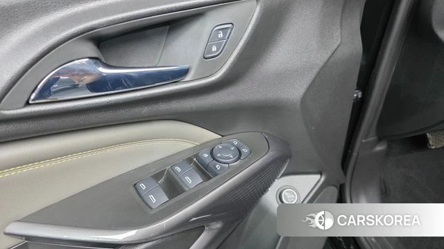 Chevrolet (GM Daewoo) Trax Crossover 2023 Черный из Кореи, фото 3