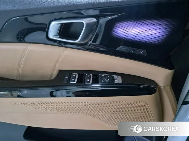 Kia Carnival 4th generation 2023 Белый из Кореи, фото 3