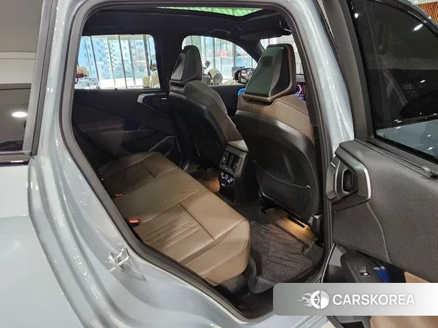 BMW X3 (G45) 2025 Светло-серебряный цвет из Кореи, фото 3