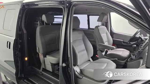 Hyundai The New Grand Starex 2019 Черный из Кореи, фото 3