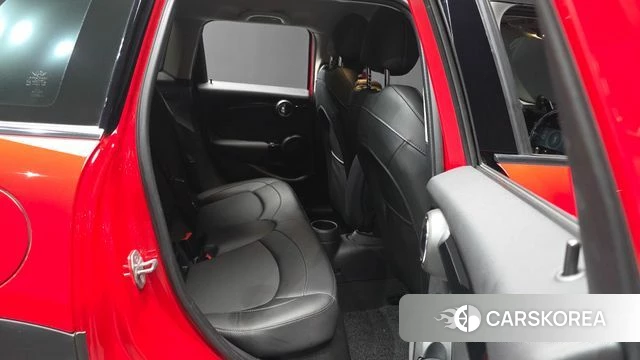 Mini Cooper 2021 Красный из Кореи, фото 3