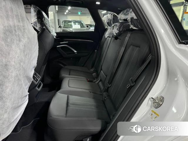 Audi Q5 (80A) 2025 Белый из Кореи, фото 3