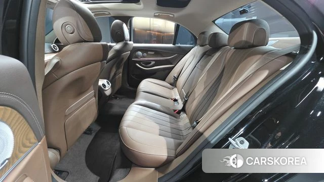 Mercedes-Benz E-Class W213 2019 Черный из Кореи, фото 3
