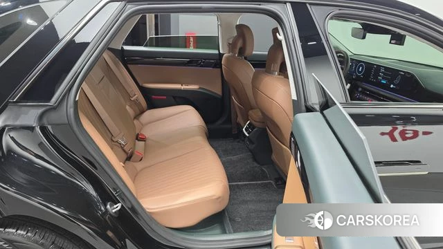 Hyundai Grandeur Hybrid (GN7) 2024 Черный из Кореи, фото 3